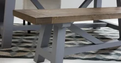 Banco grande Iona – Pino macizo y gris guijarro