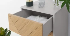 Cómoda Alta Mera – Roble y Gris