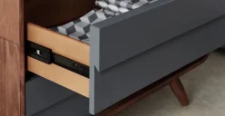 Cómoda Esme – Fresno Oscuro y Gris