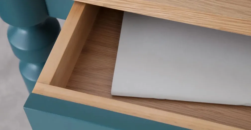 Escritorio Betty – Roble y azul