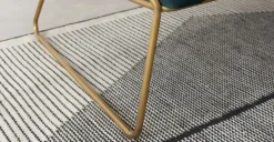 Frame Loveseat – Azul Petróleo