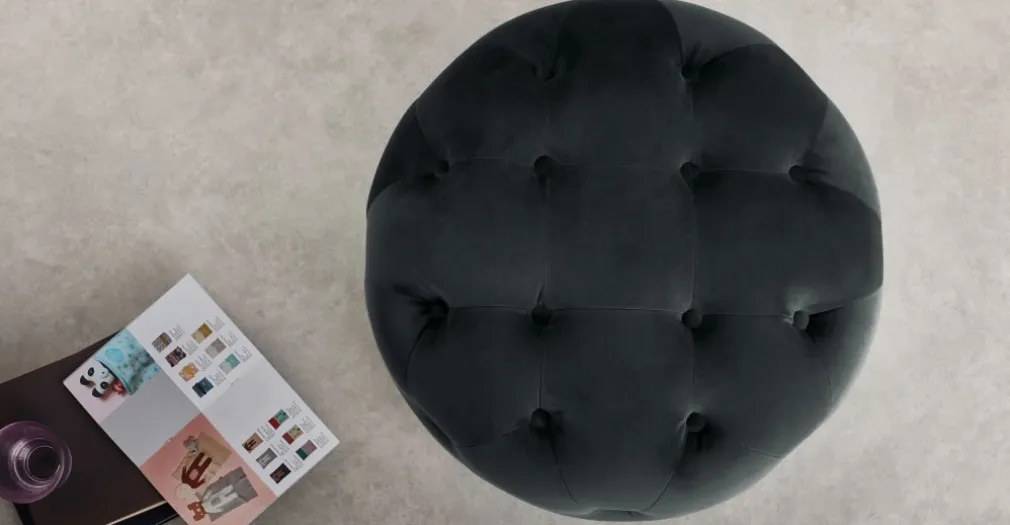 Puf Redondo Pequeño Hampton – Gris Medianoche