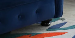 Sofá de 3 cuerpos Chesterfield Branagh – Azul Eléctrico